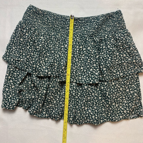 American Eagle Tiered Mini Skirt - Picture 5 of 6